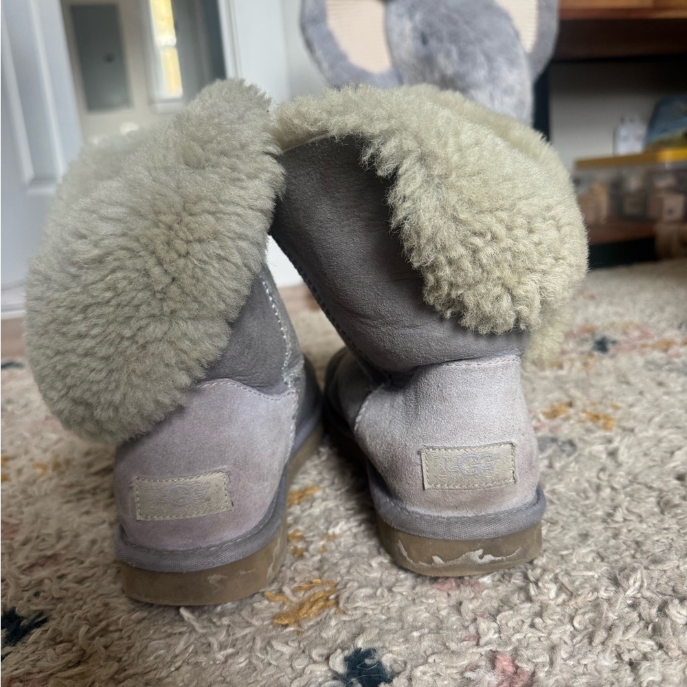 Light Purpe / Gray Australian Uggs